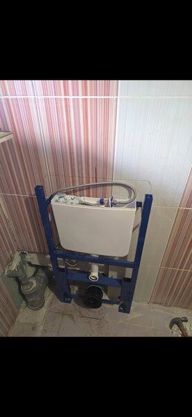 Finisaje interioare: gresie, faianta, parchet, glet, instalatii sanitare.